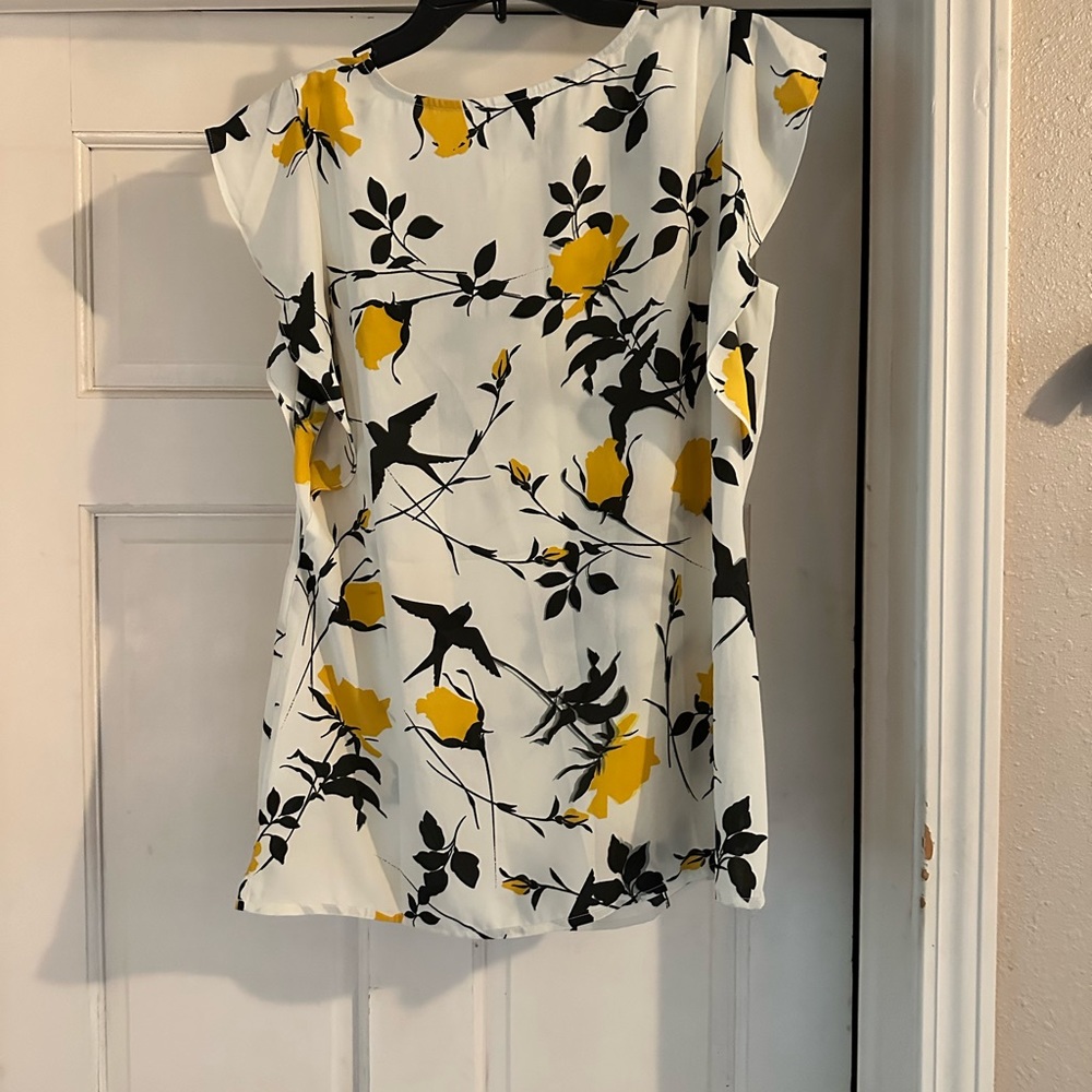 Cabi Blouse - Picture 2 of 3